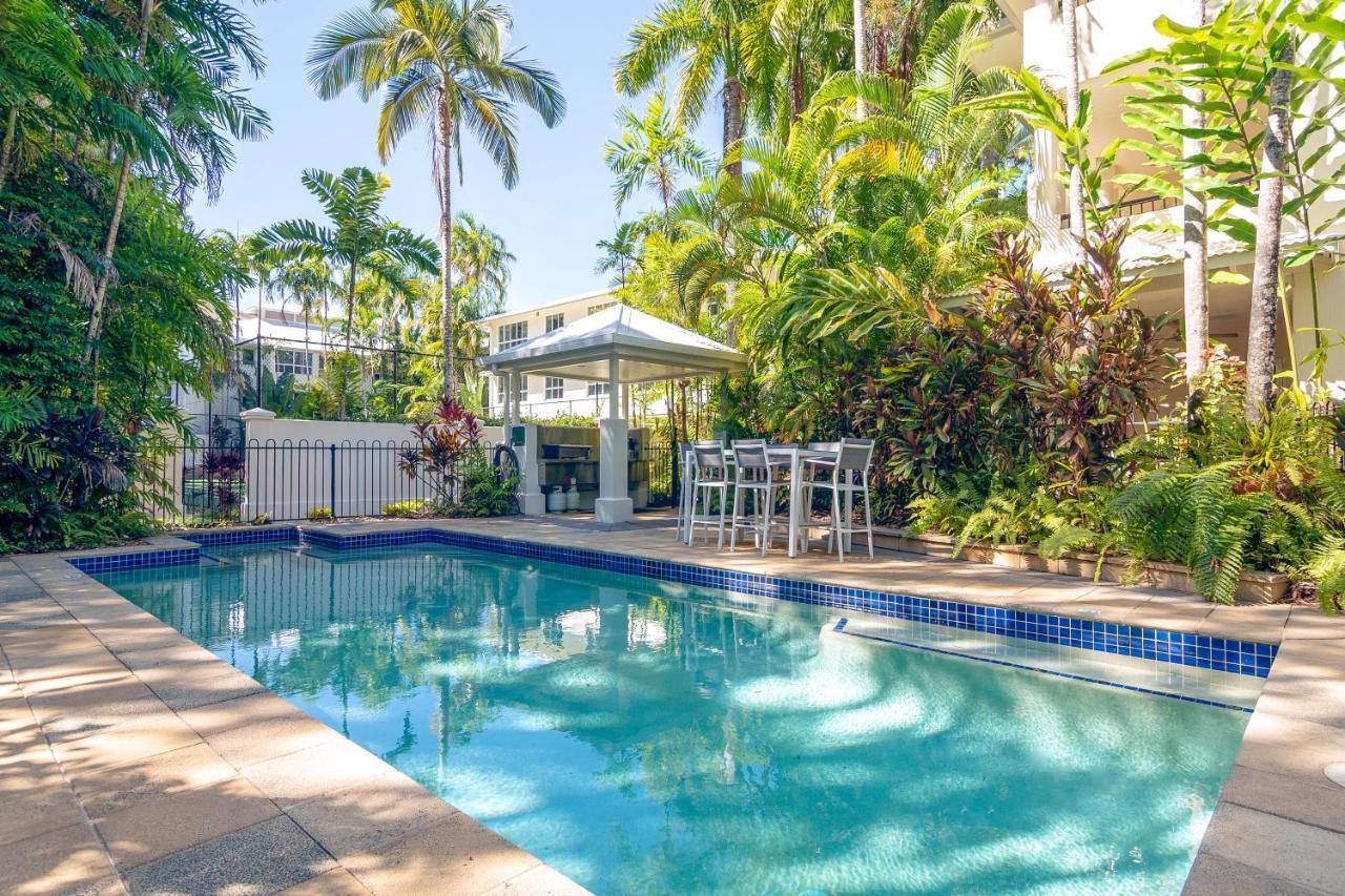 Mandalay Luxury Beachfront apartamentos Port Douglas Exterior foto