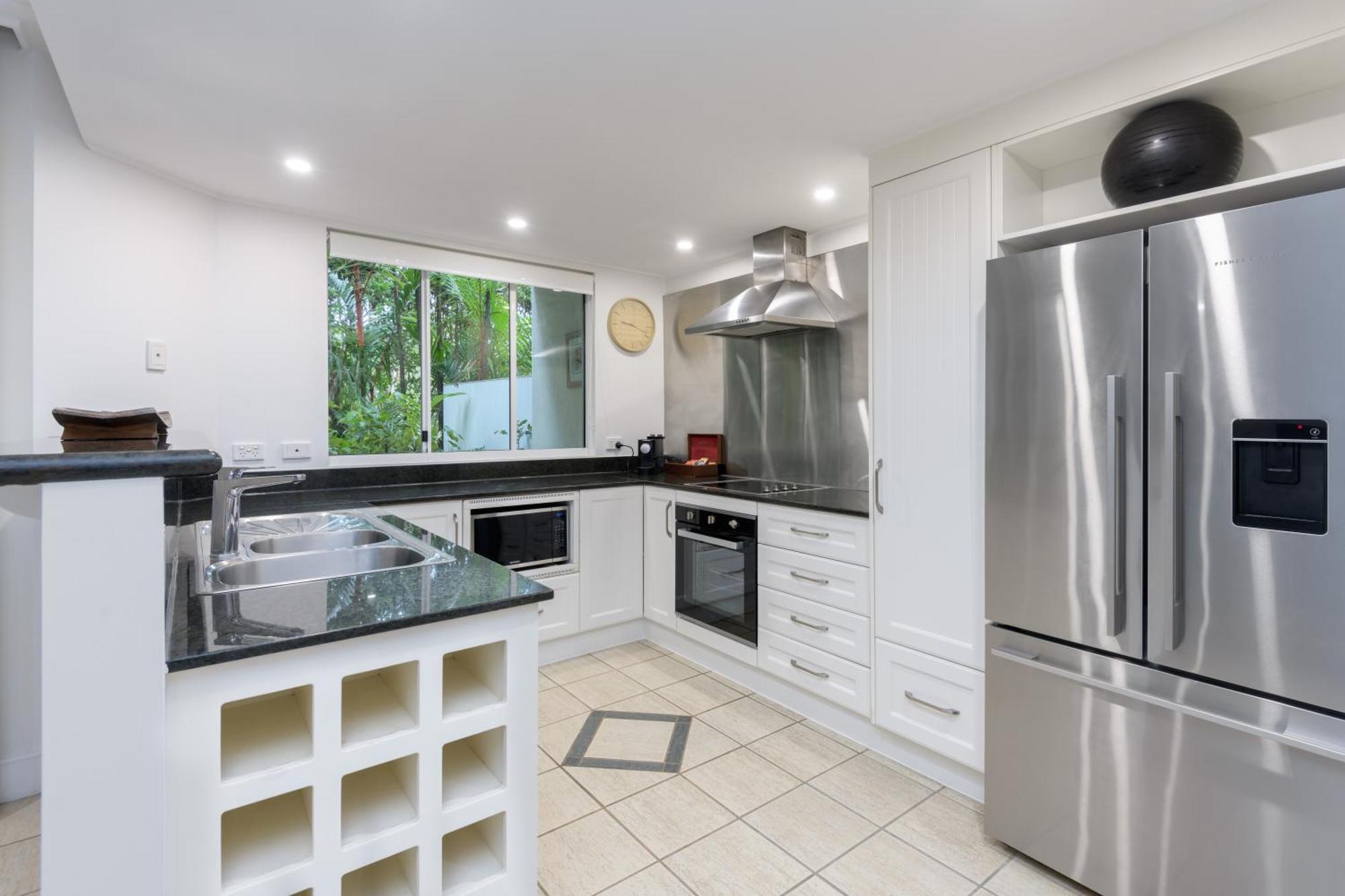 Mandalay Luxury Beachfront apartamentos Port Douglas Exterior foto