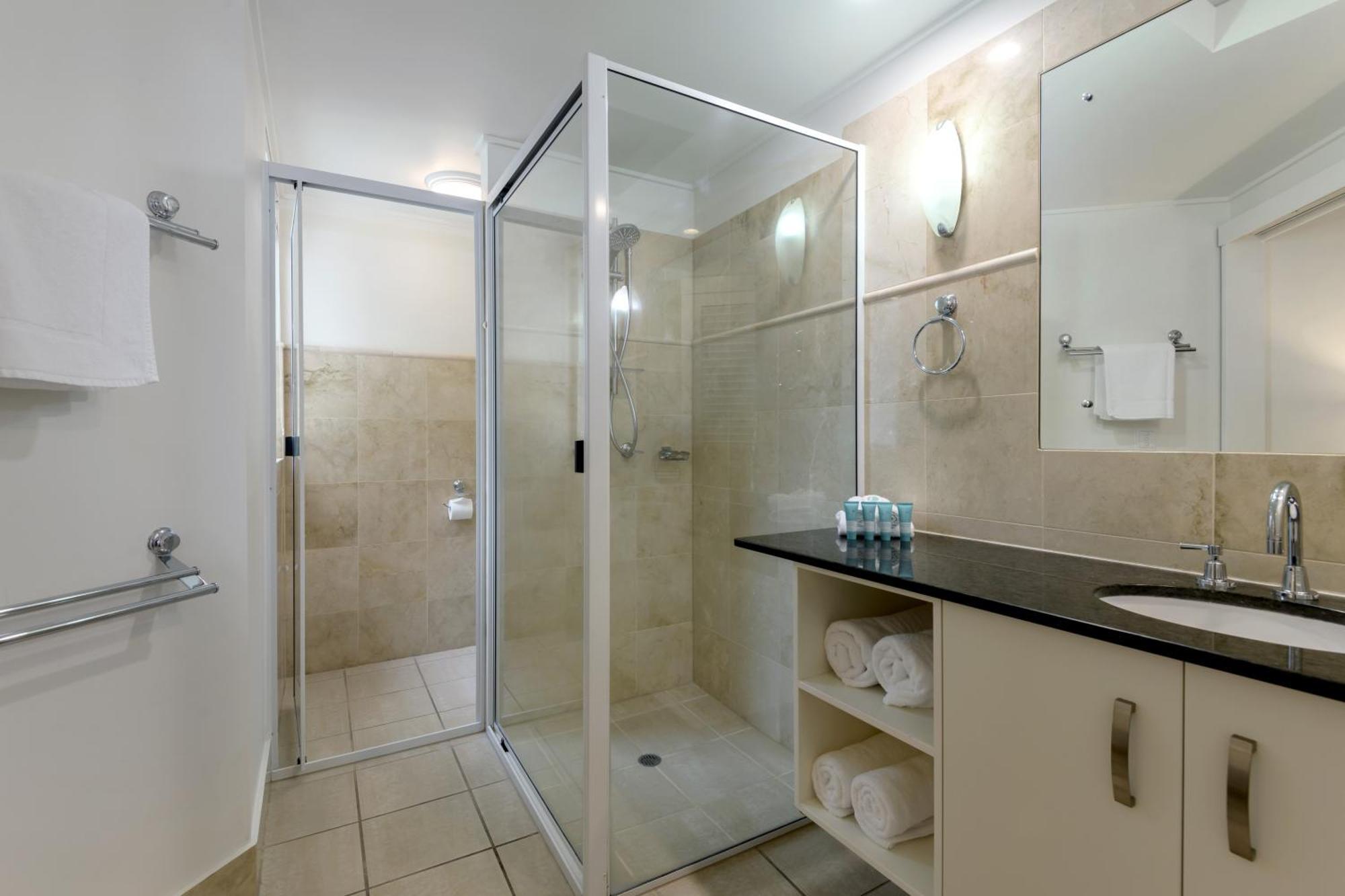 Mandalay Luxury Beachfront apartamentos Port Douglas Exterior foto