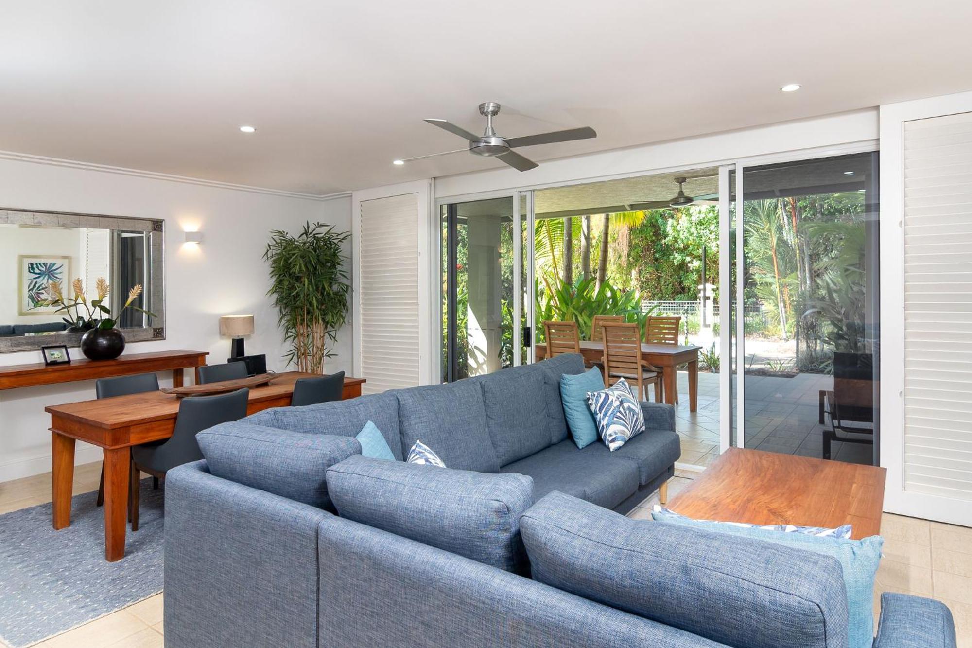 Mandalay Luxury Beachfront apartamentos Port Douglas Exterior foto